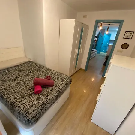 Actualizado 2024, Centro, Pleno Casco Vello * Βίγκο